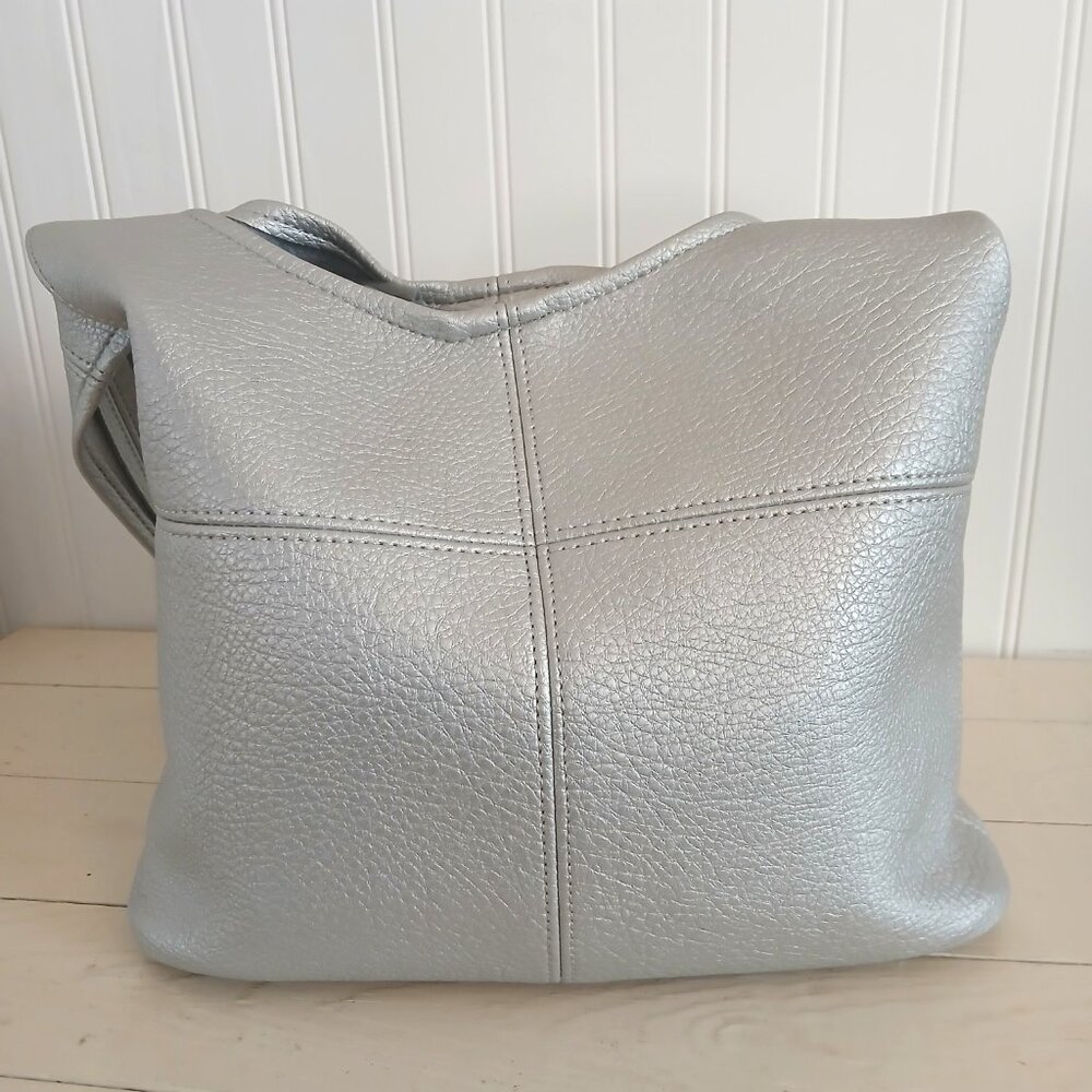 SILVER GRAY BUCKET SHOULDER BAG PEBBLED POLY LARGE - Picture 5 of 8